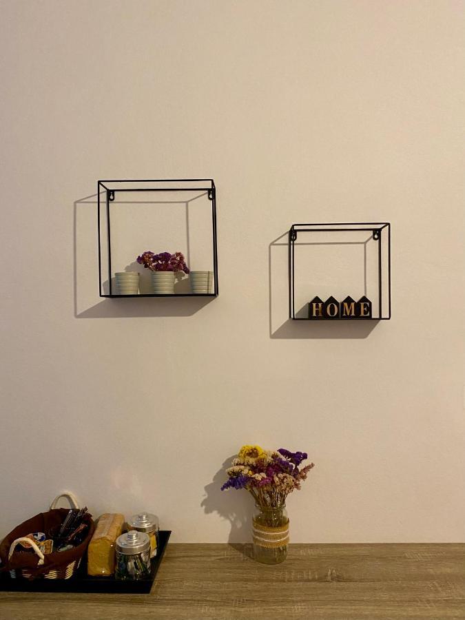 Rania'S House Apartment Methana Luaran gambar